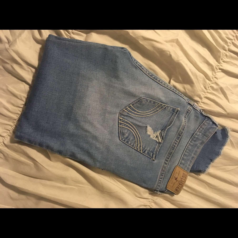 Hollister cropped distressed jeans